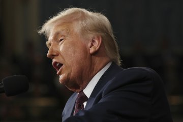 Dlaczego Trump podziwia Putina?