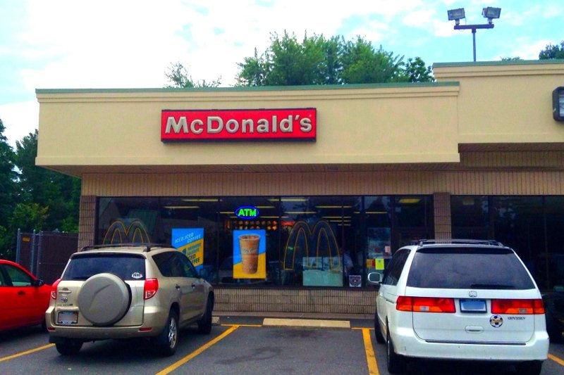 Amerykańskie restauracje sieci McDonald's w ogóle nie przypominają tych polskich.