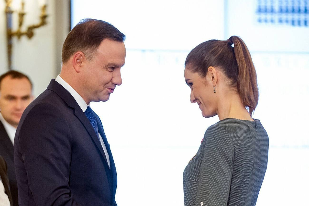 Prezydent Andrzej Duda zaangażował się w akcję poszukiwania sprawców kradzieży rowerów Mai Włoszczowskiej.