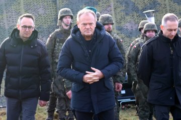 Polacy znów pójdą do wojska. Ważny komunikat Tuska